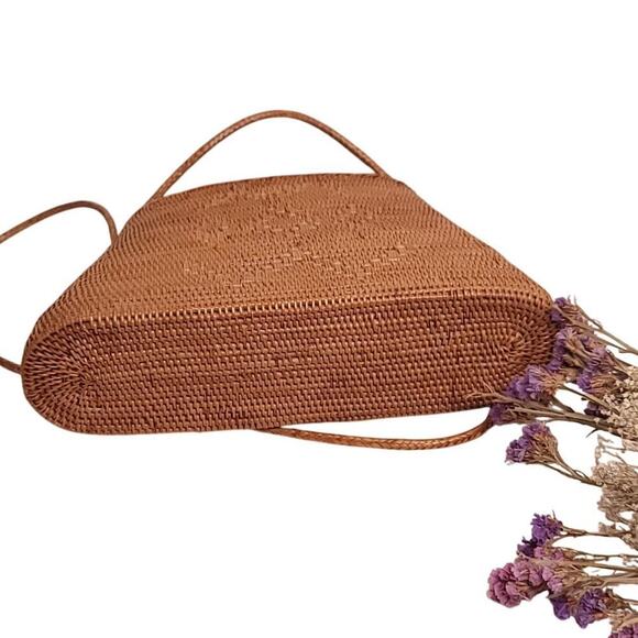 Bali Rattan Shoulder Bag - Picture 5 of 8
